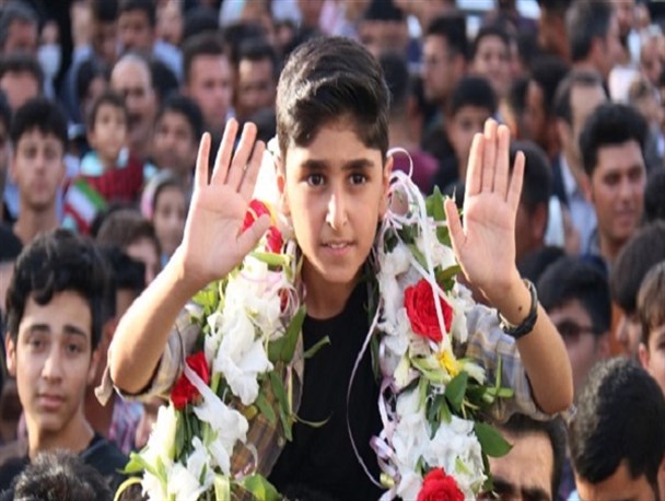 استقبال از پدیده لرستانی برنامه عصر جدید