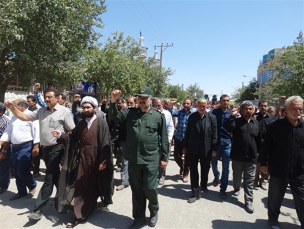 فریاد “مرگ بر اسرائیل” در شادمهر و عبدل آباد مه ولات طنین انداز شد