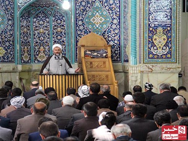 دشمن به دنبال جایگزین کردن نسخه تقلبی اسلام است