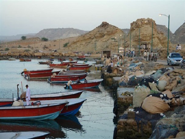 آغاز فرایند توسعه و بهسازی بندر صیادی ـ گردشگری تیس/ از توسعه بندر تیس تا برق دار شدن بندر صیادی کنارک