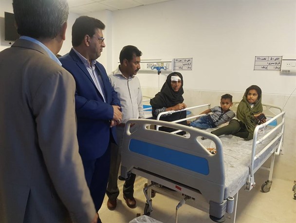 واژگونی اتوبوس در محور حاجی اباد سیرجان ۲۴ مصدوم بر جای گذاشت