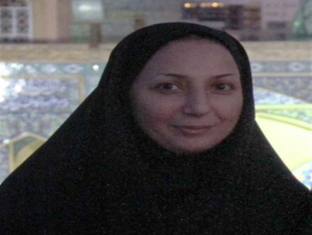 خبرنگاران زن یزد توانمند تر از آقایان/ بانوان خبرنگار مورد توجه بیشتر قرار گیرند