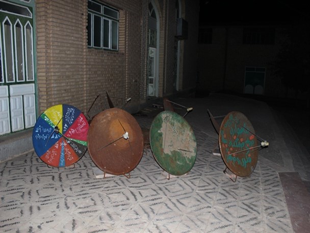 بیزاری مردم روستای گیسور گناباد از شبکه های ماهواره