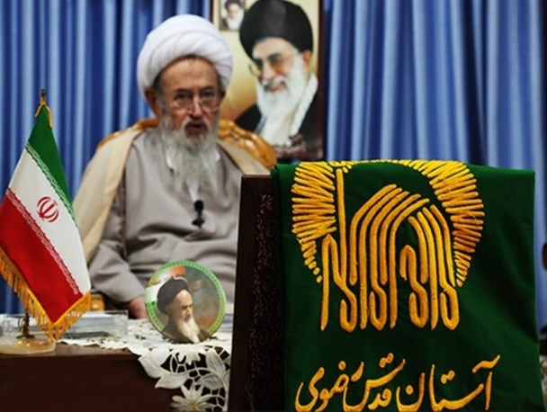 خادمین آستان قدس رضوی با آیت‌الله طبرسی دیدار کردند+تصاویر