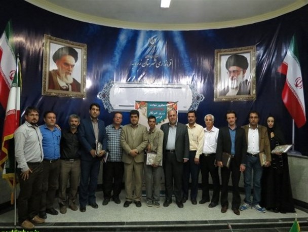 تجلیل از خبرنگاران فعال شهرستان زرندیه+ تصاویر