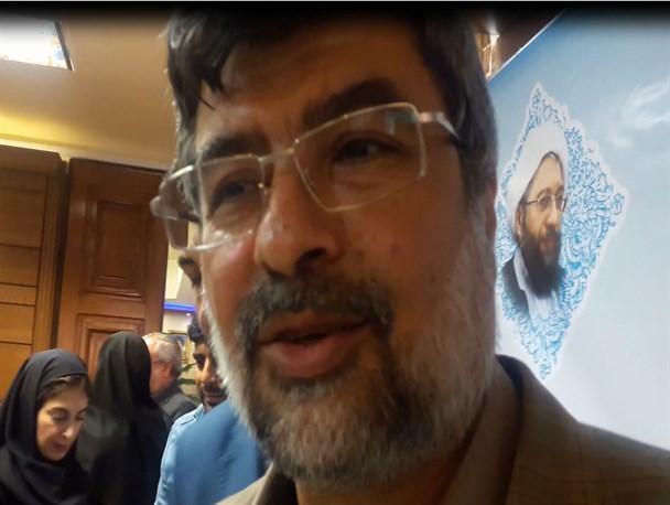 دستگاه قضا فعلأ اقدامی در مورد حقوقهای نجومی ندارد/ اکنون رئیس جمهور مسئول برخورد با حقوق های نجومی است