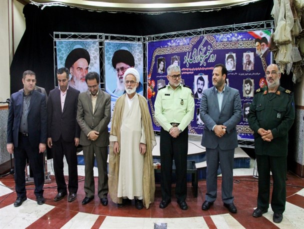 تصاویر مراسم گرامیداشت شهدای رسانه و روز خبرنگار در اراک