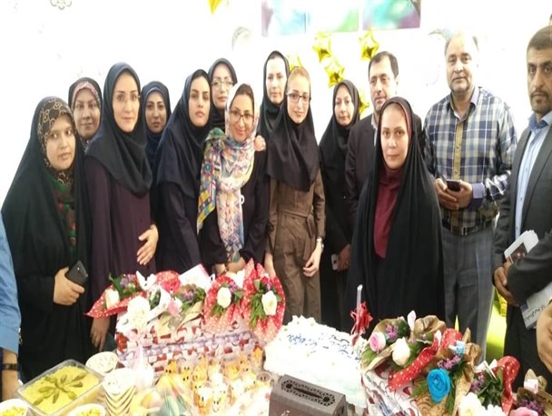 جشن روز خبرنگار در کنار مادران سرای سالمندان +تصاویر