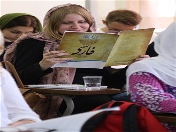 تنها ۲۰ هزار نفر در جهان در سال گذشته فارسی آموختند