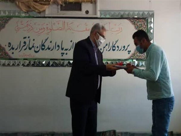 پاکدستی نیروی خدمات شهری تویسرکان و بازگرداندن کیف پول به صاحبش