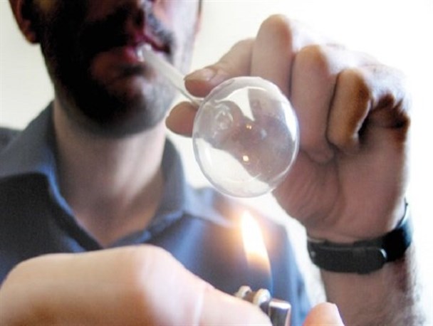 افزایش مصرف شیشه در استان یزد/ ۴۰ هزار یزدی معتاد هستند