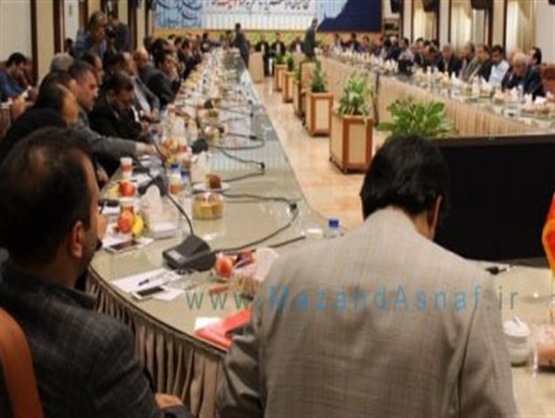 نشست مشترک استاندار و رئیس اتاق ایران با فعالان اقتصادی مازندران /تصاویر