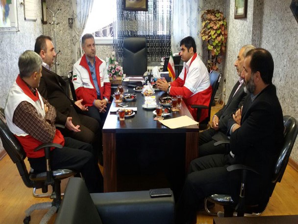 آیا ایستگاه هلال احمر در سنگر مستقرخواهد شد؟/دیدار بخشدار سنگر با مدیر عامل هلال احمر استان گیلان