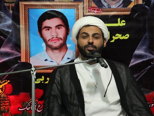 آنهایی که در درون‌کشور نیروهای خودی را تحریم می‌کنند، مصداق «شجره‌ملعونه» هستند / در زندگی‌های امروزی از بندگی‌خدا خبری نیست