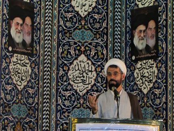 آل سعود بردگی خود به غرب و صهیونیست ها را اثبات می کند/انقلابی ماندن تضمین کننده  پیشرفت‌های بومی