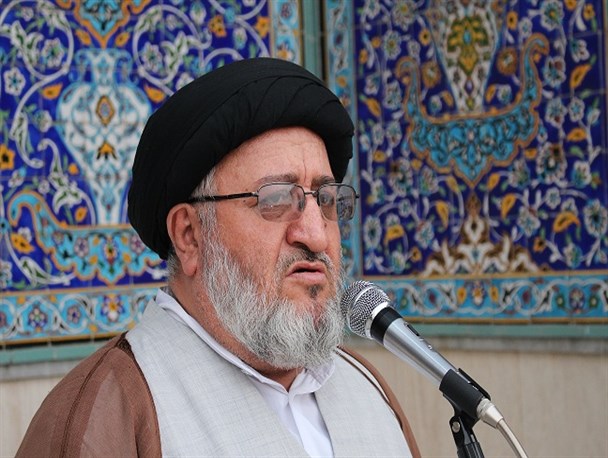 وعده ۱.۵ میلیارد تومانی معاون استاندار برای فریدونکنار/ ملت ایران زیربار استکبار و مزدوران آن‌ها نمی‌رود