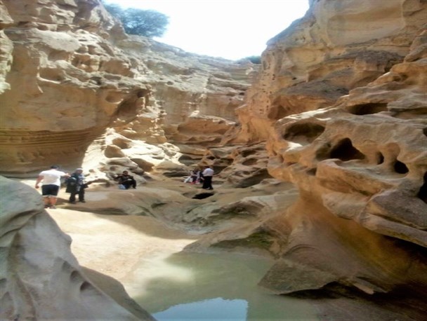 یک روز در تنگه شگفت انگیز چاه‌کوه قشم+تصویر