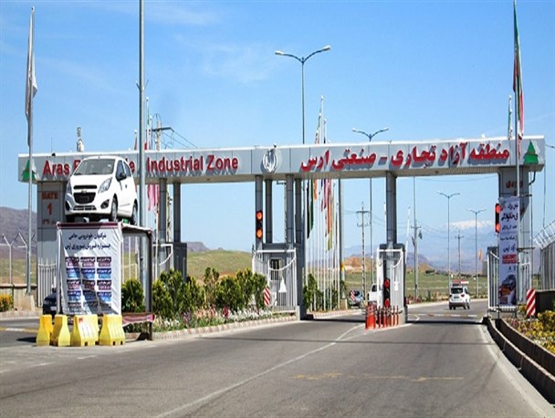 بی تدبیری منطقه آزاد ارس، مسافران را سردرگم کرد/ کمبود محل اقامت به دلیل برگزاری مسابقات تیراندازی