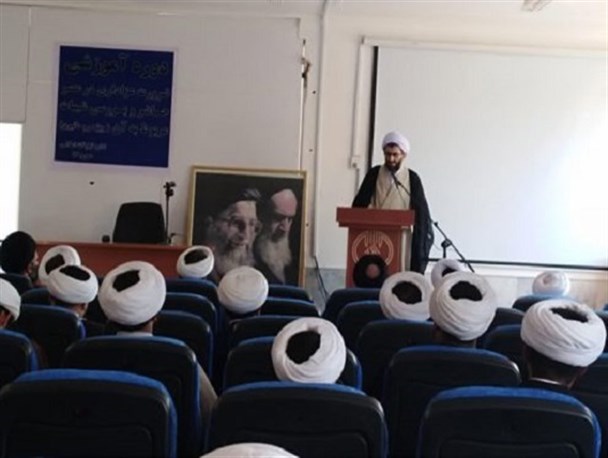 همایش طلایه داران تبلیغ در رفسنجان برگزار شد/عکس