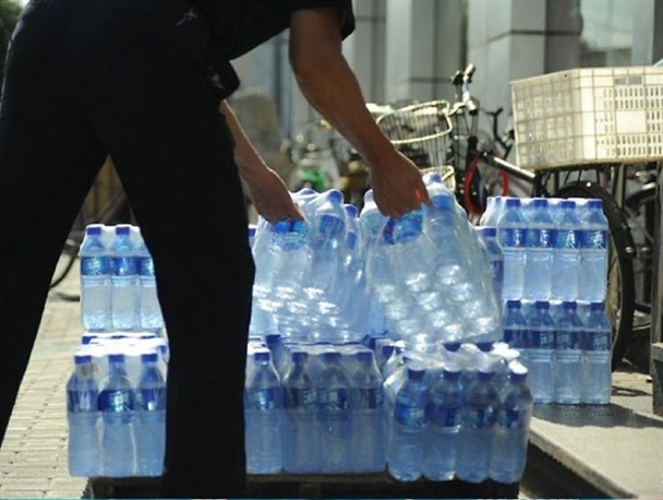 وقتی گرمای طاق فرسا هم مانع خدمت رسانی به مردم نشد