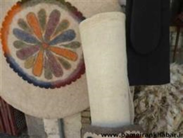 صنعت کهن نمدمالی در خطر ورود افراد غیرمتخصص و عدم حمایت مسئولان