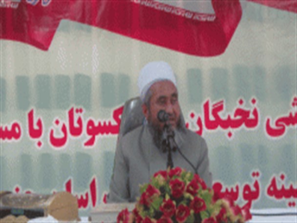 این استان به همت والای مسئولان نیاز دارد/ در انتخابات 92 حضور جامعه اهل سنت آگاهانه و حداکثری بوده است