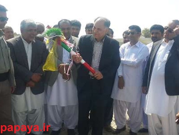 کلنگ زنی سه مدرسه در پیشین