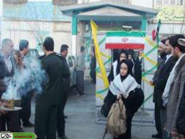300 دانش آموز پاوه ای راهی مناطق عملیاتی غرب کشور شدند