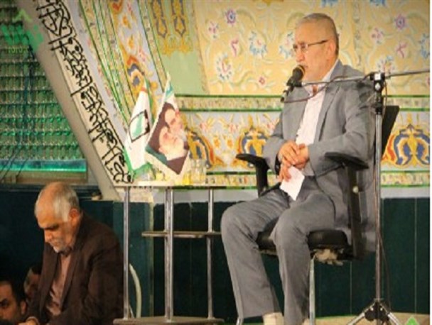 جان گرفتن هیئت‌های مذهبی، جان ظالمین داخلی و خارجی را می‌گیرد/ مداحی که دم از مرگ بر آمریکا نزند، مداح ارزشی نیست