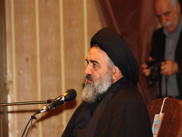 معیار امر به معروف و نهی از منکر در پست های کلیدی رعایت شود