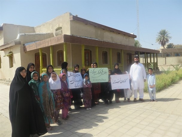 بازدید اعضای کانون پرورش فکری کودکان و نوجوانان از آثار تاریخی میرجاوه
