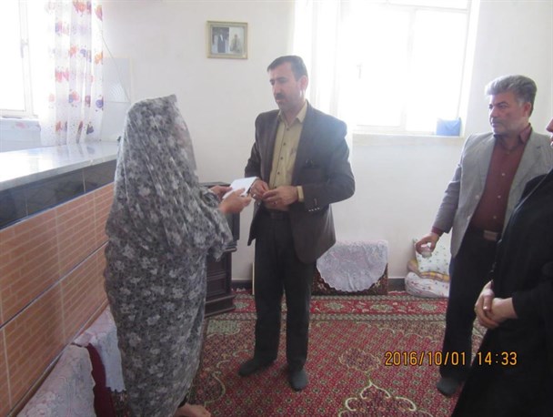 دیدار ودلجویی رئیس وکارکنان بهزیستی رزن از سالمندان تحت پوشش