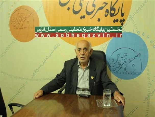 آرزو دارم در آخرین نفس هم پای منبر روضه بمیرم/ در دستگاه امام حسین(ع) دریافت هزینه‌های میلیونی جالب نیست