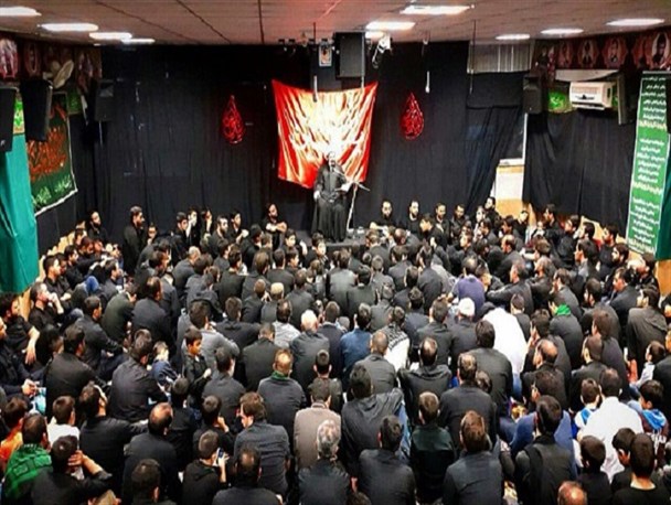 شور حسینی عزاداران ارباب بی کفن در هیئت موج الحسین(ع)