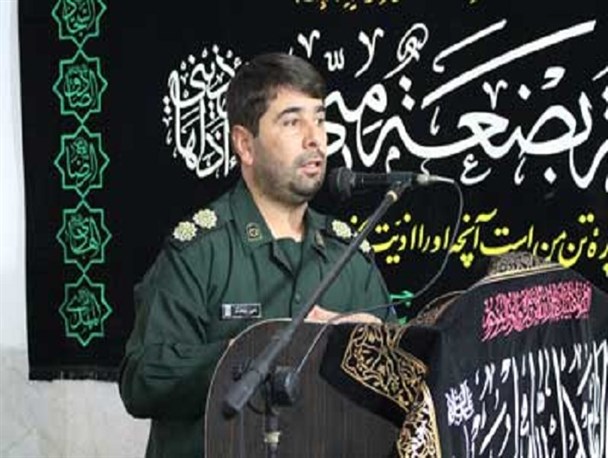 مذاکره با دشمن اشتباه است/ انتشار تصویر سرکرده منافقین بذاخلاقی نسبت به نظام است