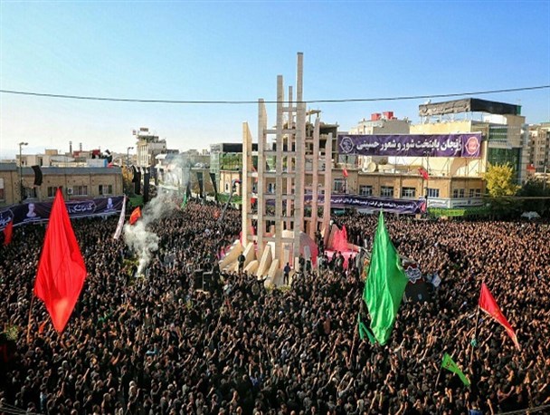 ارادتی جهانی و عاشقانه به سقای کربلا/ سوگواره ای به بزرگی جهان امروز در زنجان ثبت شد
