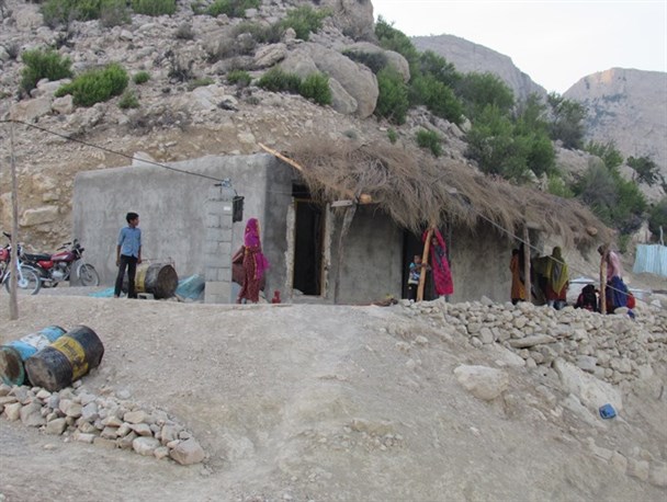 گوشت گوسفند؛ تنها تغذیه اهالی روستای کوه لهرو بندرعباس/ مردم حتی آب آشامیدنی ندارند + تصاویر