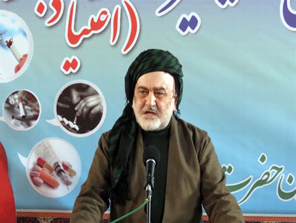 شبکه‌های اجتماعی تهدیدی جدی برای خانواده‌ها است