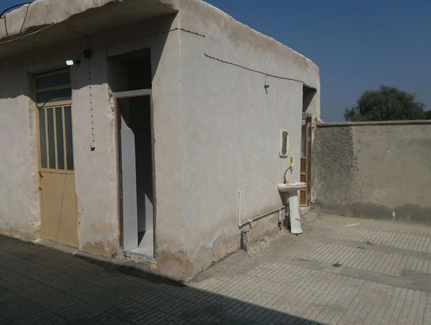 نبود فضای آموزشی مناسب بزرگترین مشکل دانشجویان دانشگاه پیام نور سیریک+تصاویر