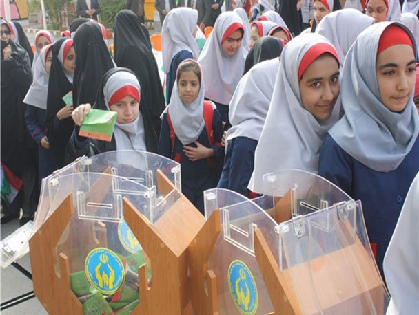 2 هزار و 500 مدرسه گلستان میزبان جشن عاطفه ها شدند+تصاویر