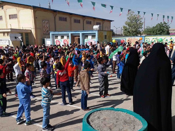 زنگ مهر عاطفه ها درمدارس دیر نواخته شد