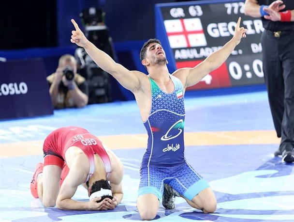 دلخانی: شادی بعد از کسب مدال را هم در ذهنم طراحی کرده بودم/ حالا به طلای المپیک می اندیشم