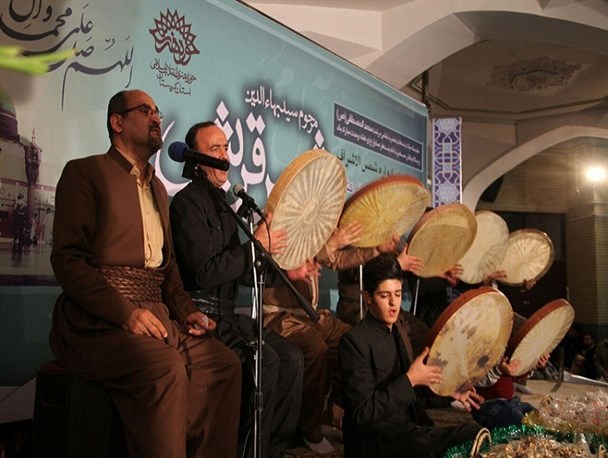 آداب و رسوم مردم کردستان در «ماه مولود»/ مردم با وحدت و انسجام اجازه توطئه ندهند