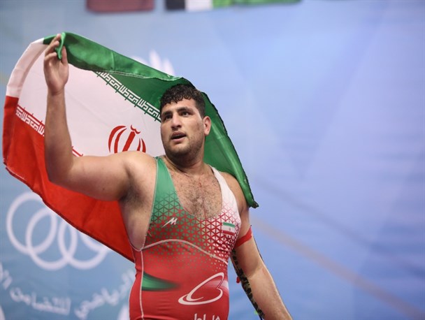 لیگ برتر کشتی| ثبت قرارداد ۱۱ کشتی گیر با سپاهان/ قهرمان جهان به تیم اصفهانی پیوست
