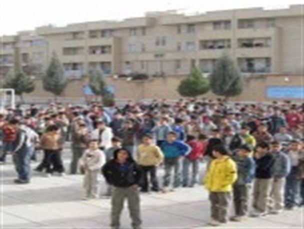 فروش یک زمین با 2 قرار داد