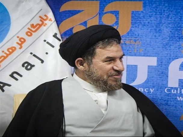 سرافراز، صدا و سیما را به خوبی می شناسد