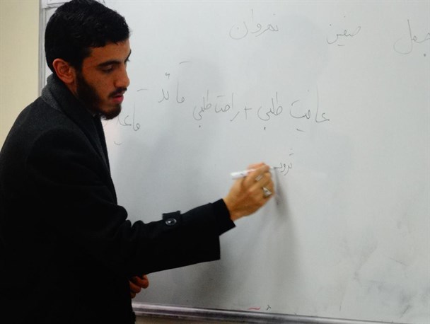 محافظه کاران در مقابل جریان باطل به حداقل ها هم راضی می شوند / اگر امروز به حداقل ترین حرف رهبری قانع شویم دچار نفوذ خواهیم شد
