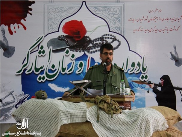 آمریکا، با تغییر رویکرد در دیدگاه مردم می‌خواهد به ایران نفوذ کند