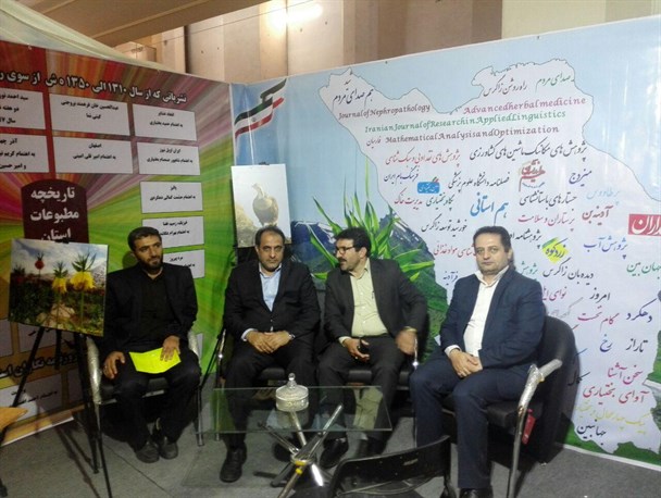 ابزارهای تکنولوژی جایگاه خود را در نقش یک رسانه حفظ نموده اند