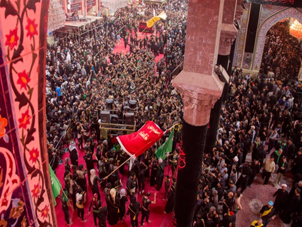 میلیون‌ها "لبیک" به "ایمان و عشق" در کربلا/تجدید پیمان مسلمانان با عاشورائیان